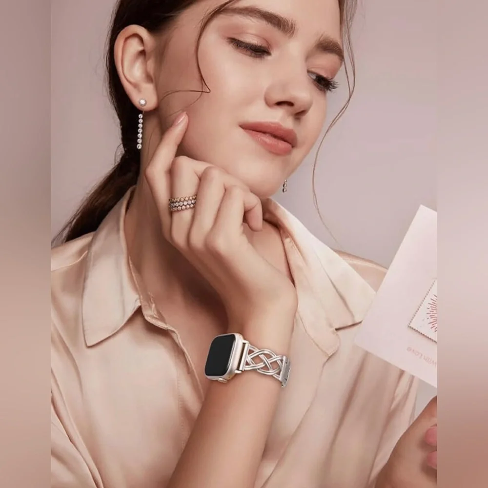 🌸NEW Bracelet Compatible with Apple Watch Bands 38/40/41/42/44/45/46/49mm Women.